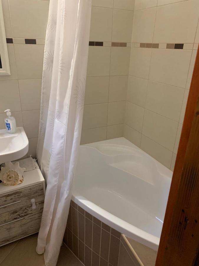 Anna Apartman Pápa Exteriör bild
